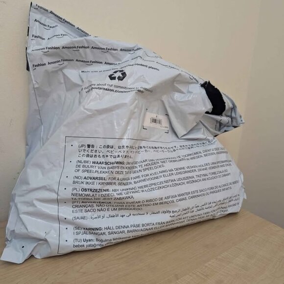 Amazon Essentials Men's Grey (Large) Long-Sleeve Quarter-Zip Fleece Sweatshirt - Picture 5 of 5